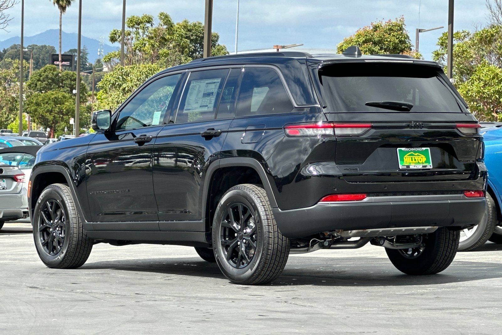 New 2026 Jeep Grand Cherokee Altitude AWD/4WD image 6