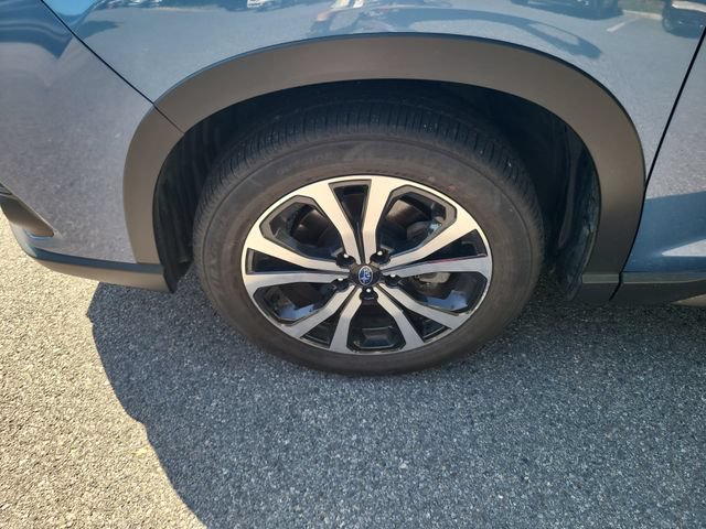 Used 2023 Subaru Forester Limited AWD/4WD image 9