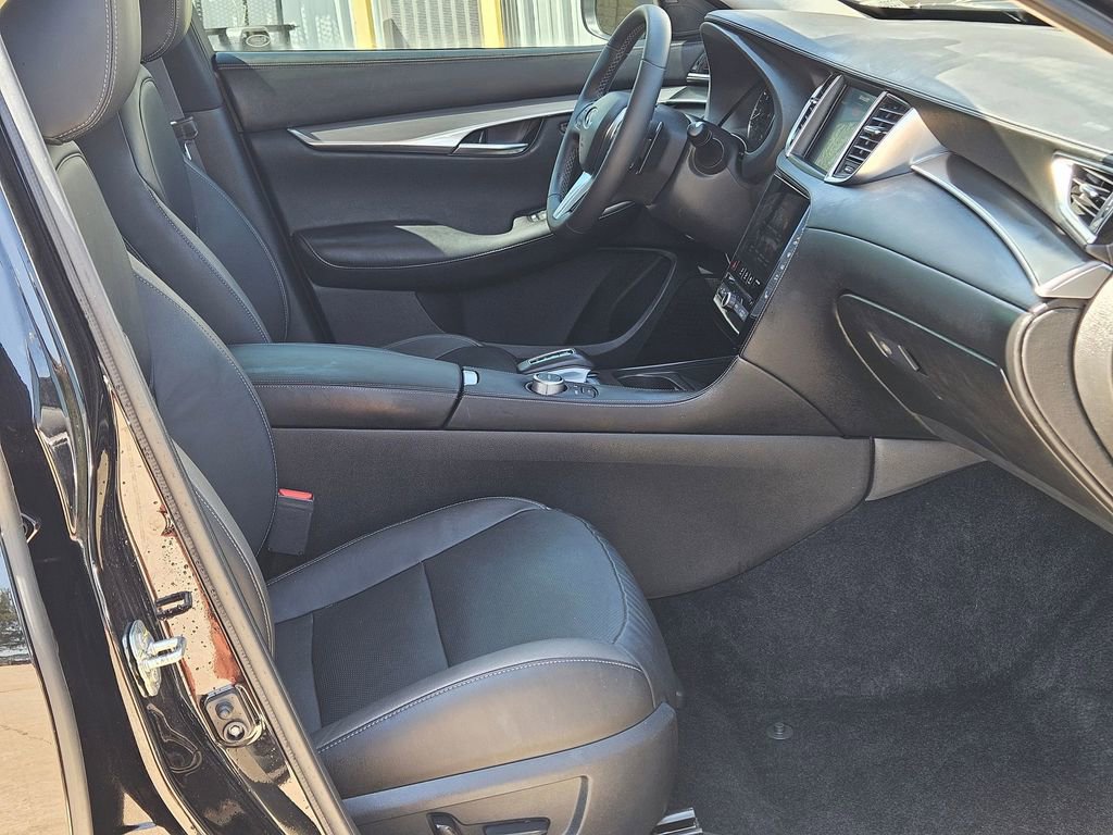 Used 2023 INFINITI QX50 Luxe image 30