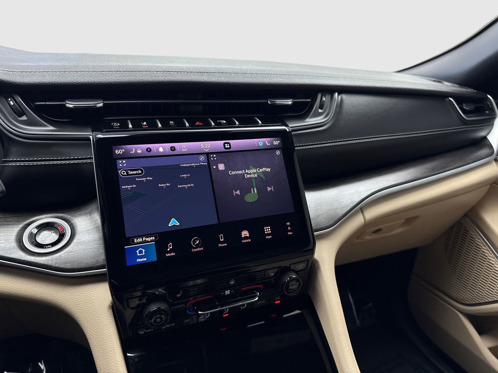 Used 2025 Jeep Grand Cherokee Limited w/ Black Appearance Package image 24