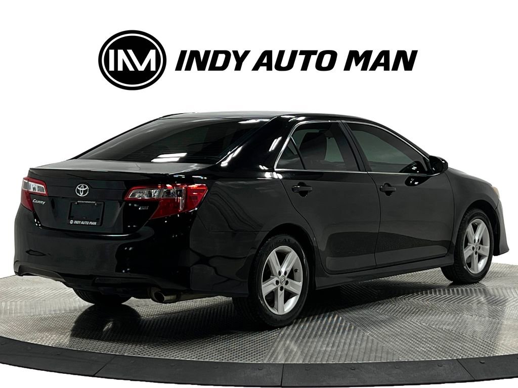 Used 2014 Toyota Camry SE image 4