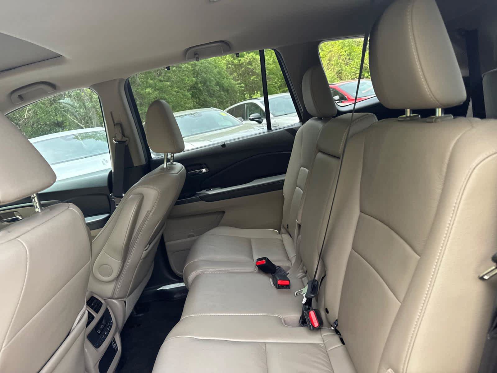 Used 2022 Honda Pilot Special Edition image 29