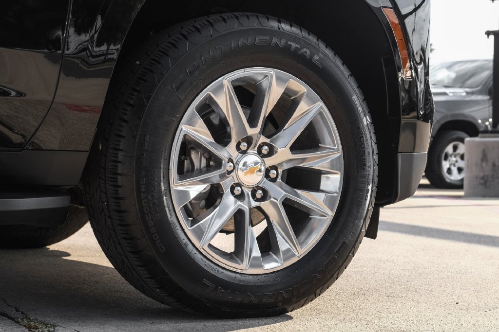 Used 2026 Chevrolet Suburban Premier RWD image 63