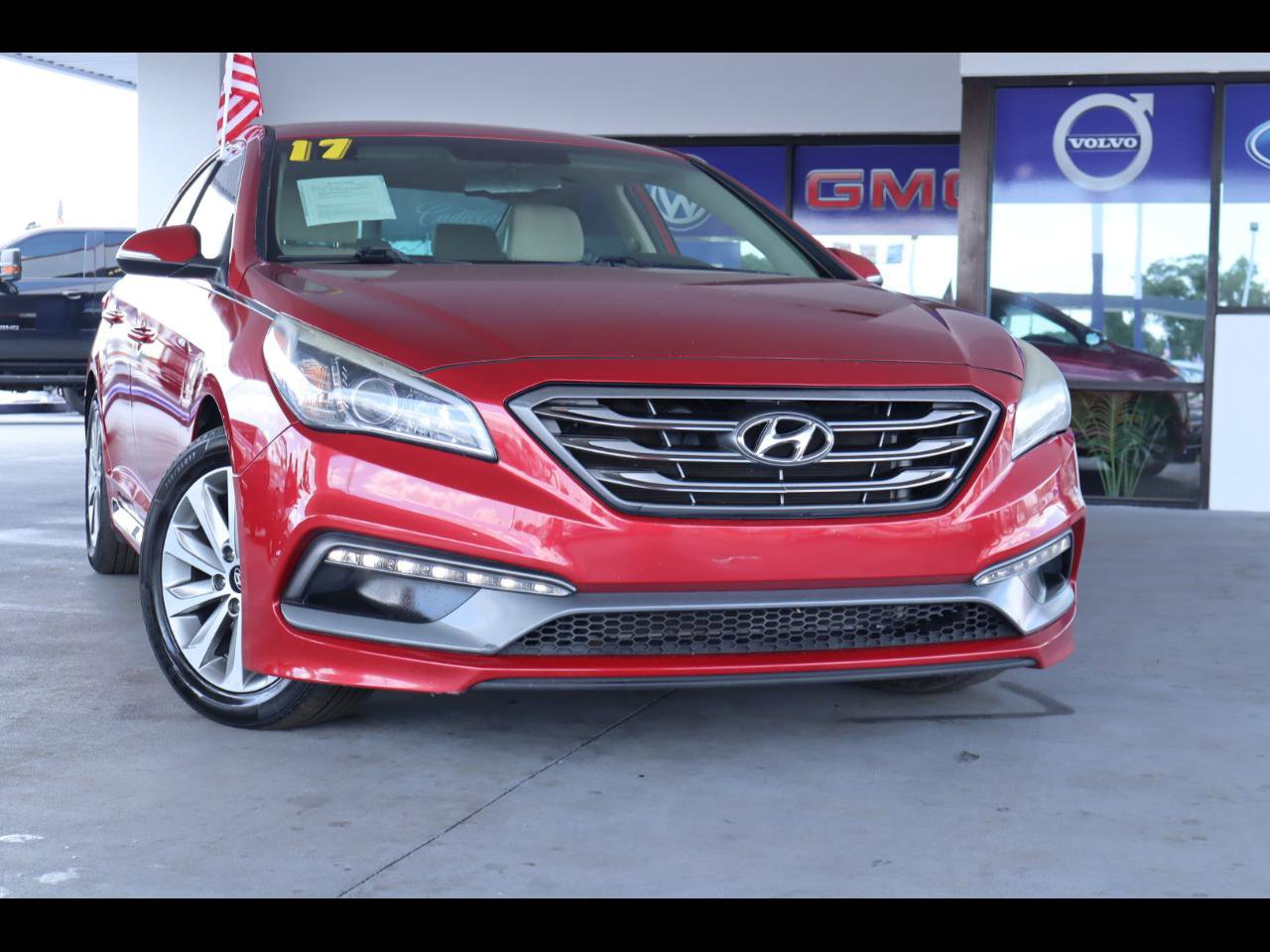 Used 2017 Hyundai Sonata Sport image 1