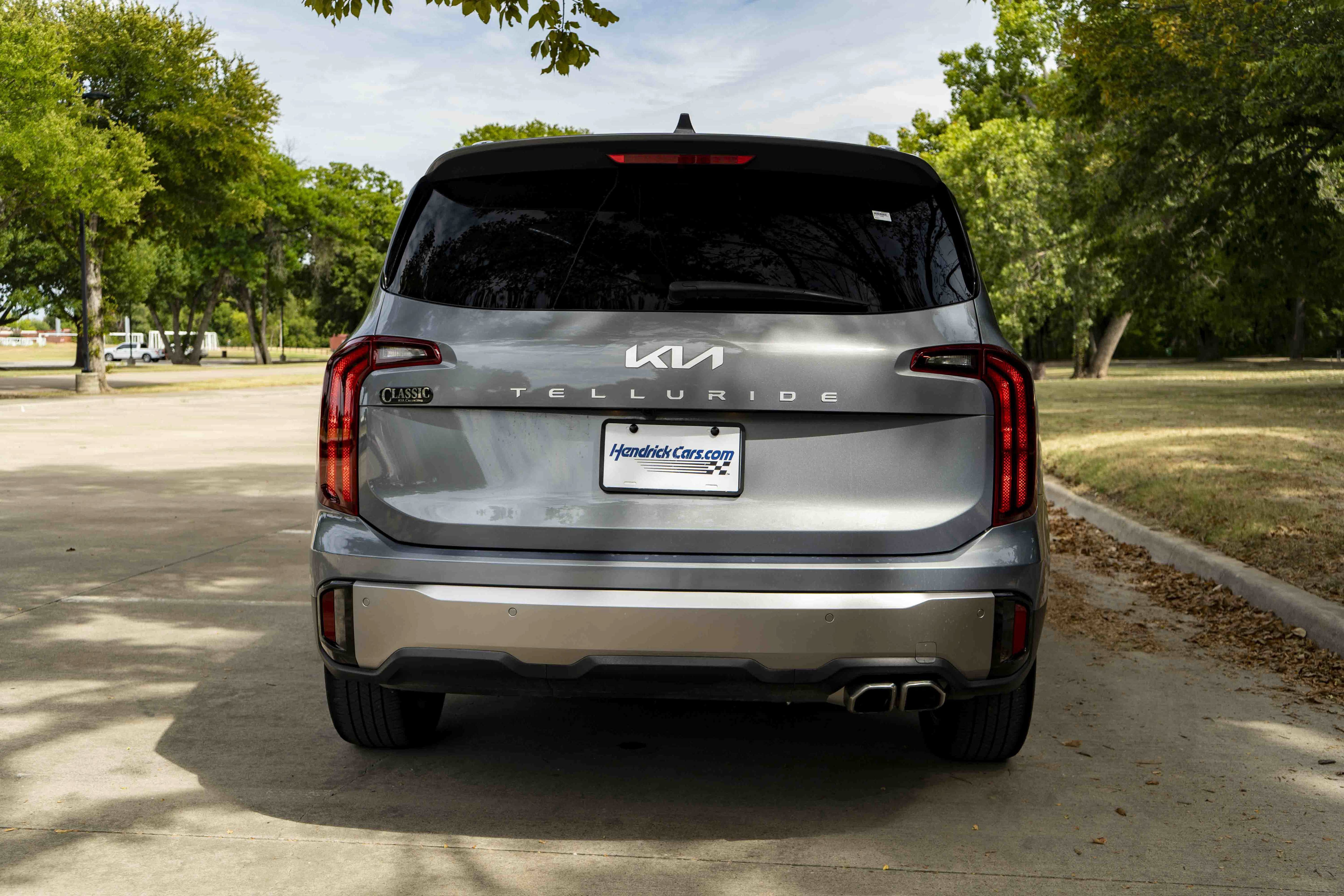 Used 2025 Kia Telluride S FWD image 8