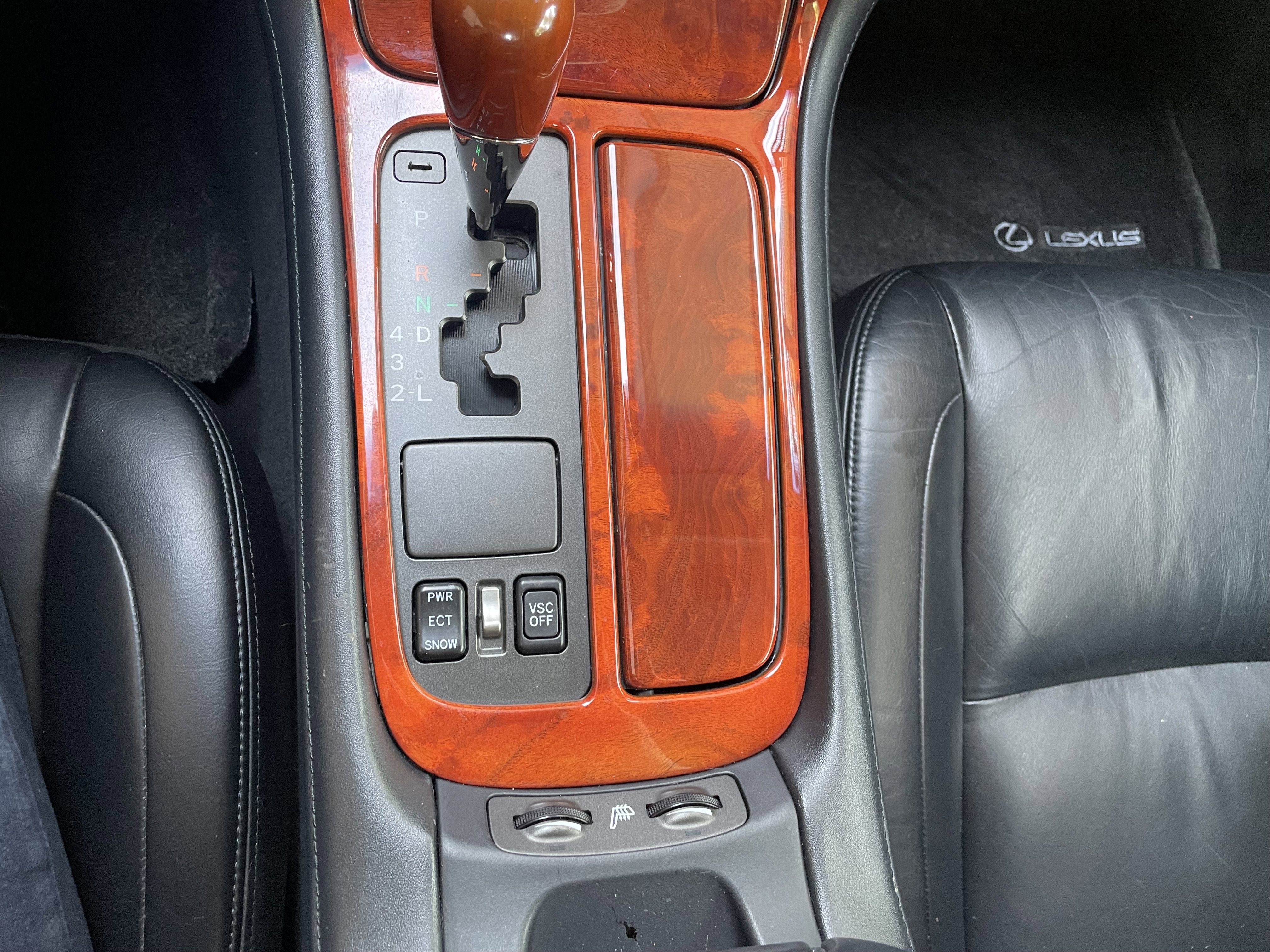 Used 2002 Lexus SC 430 Convertible image 12