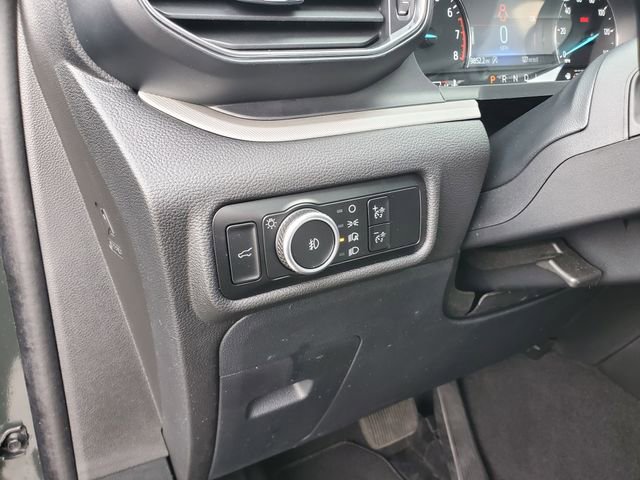 Used 2023 Ford Explorer XLT w/ Equipment Group 202A AWD/4WD image 12