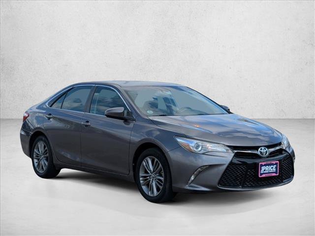 Used 2016 Toyota Camry SE FWD image 3