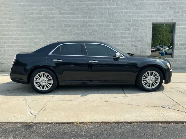 Used 2013 Chrysler 300 C w/ Harman Kardon Audio Group AWD/4WD image 12