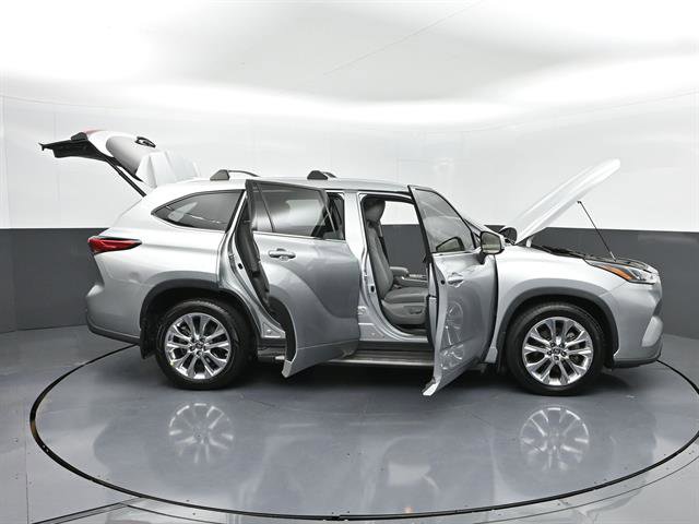 Used 2021 Toyota Highlander Limited FWD image 53