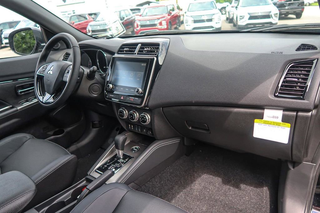 Used 2024 Mitsubishi Outlander Sport SEL image 20