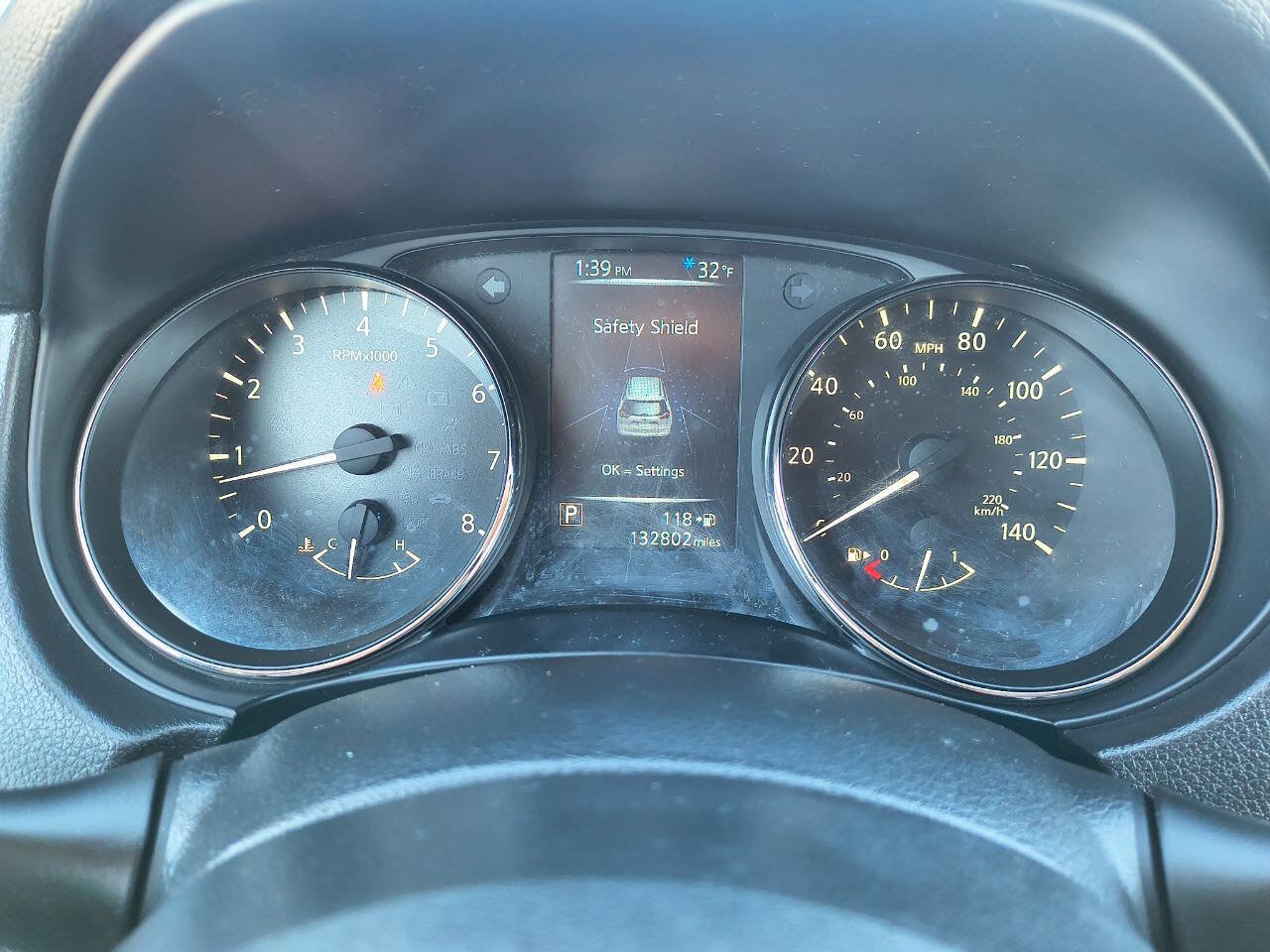 Used 2017 Nissan Rogue SV w/ SV Premium Package image 15