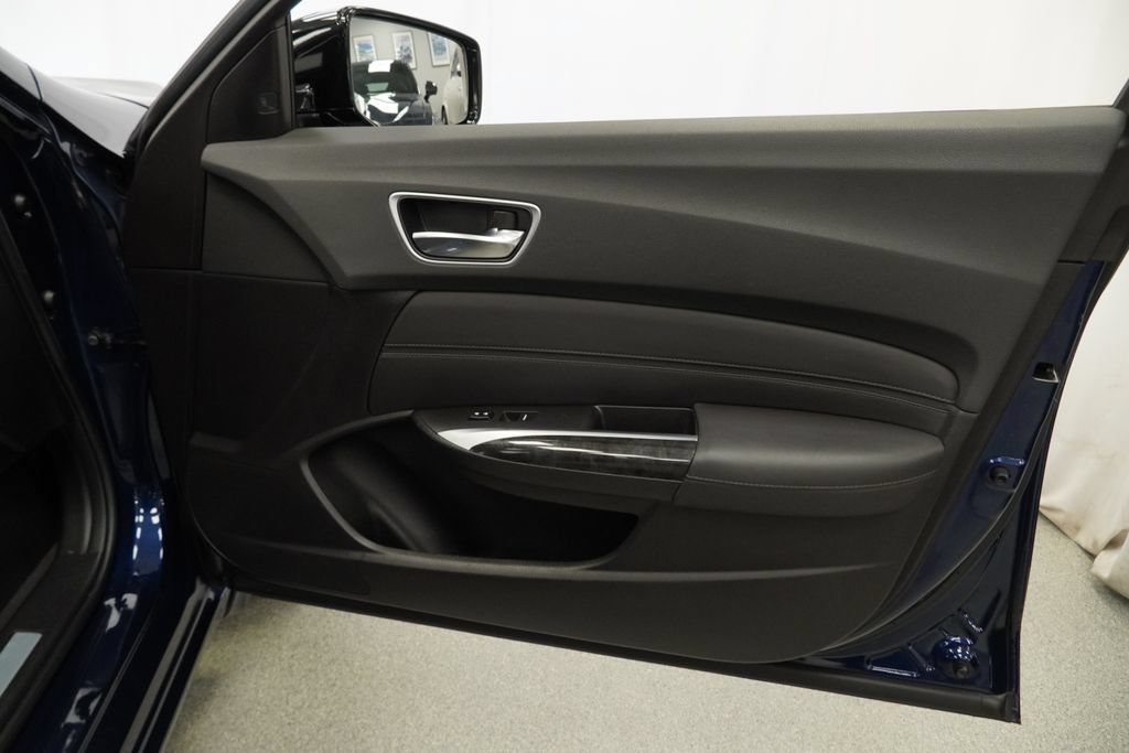 Used 2020 Acura TLX w/ Technology Package FWD image 45