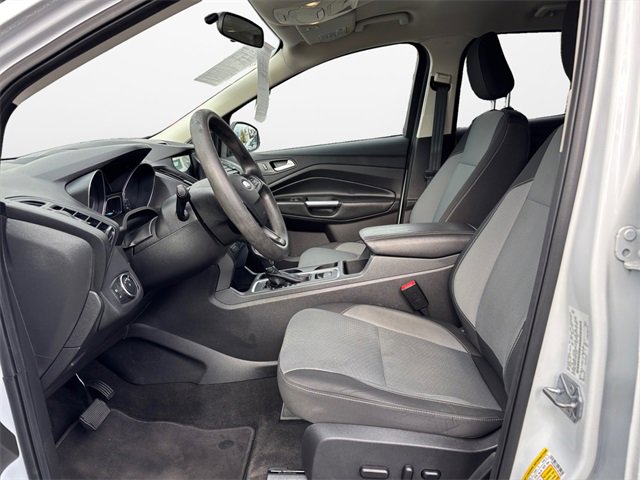 Used 2018 Ford Escape SE w/ SE Sync 3 Package image 9