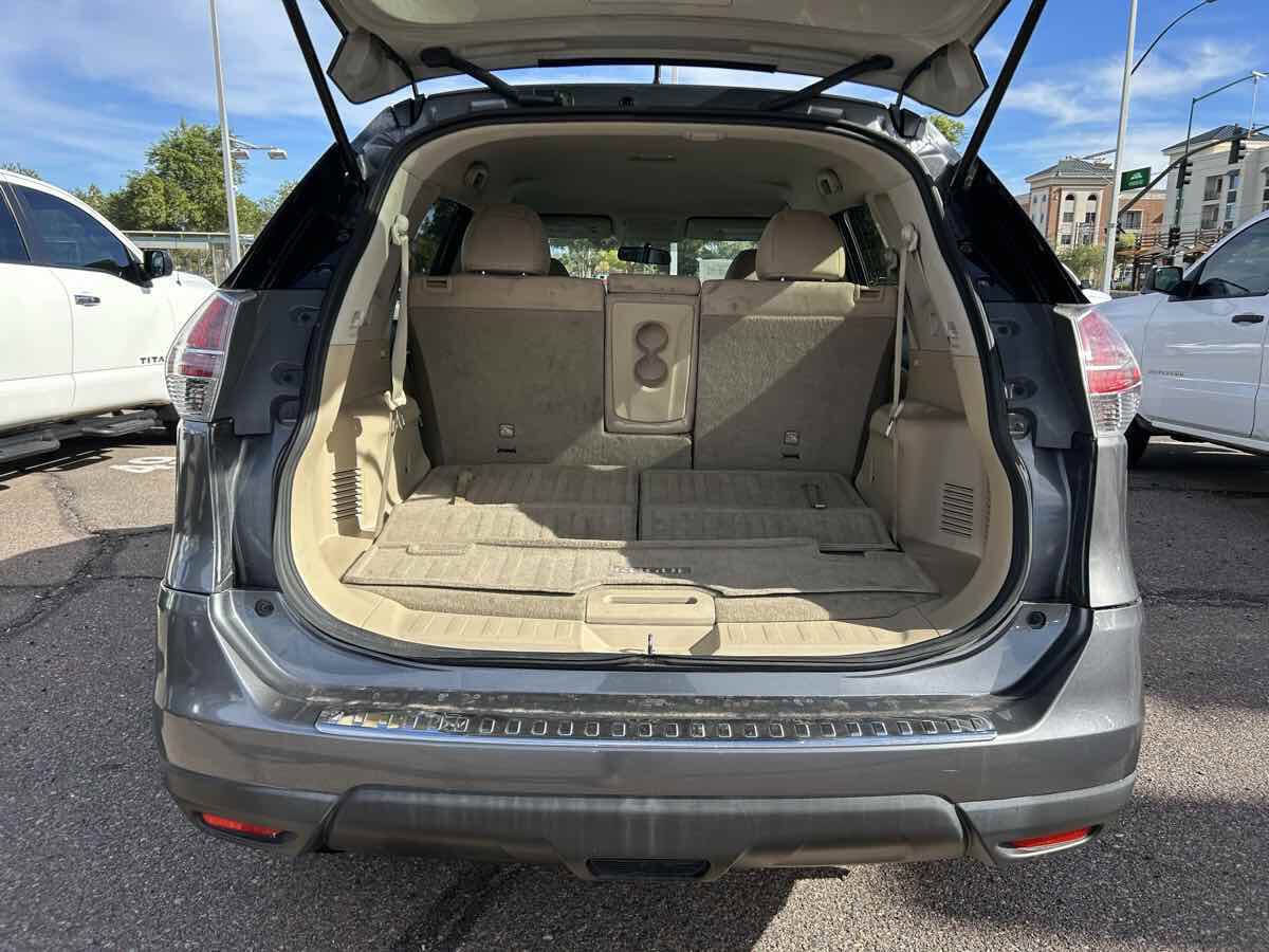 Used 2015 Nissan Rogue SV w/ SV Family Package image 7