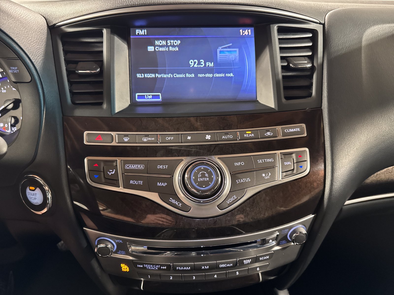 Used 2015 INFINITI QX60 Luxe w/ Premium Plus Package AWD/4WD image 17