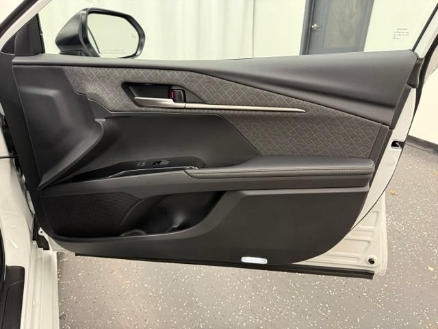 Certified 2025 Toyota Camry XLE AWD/4WD image 8