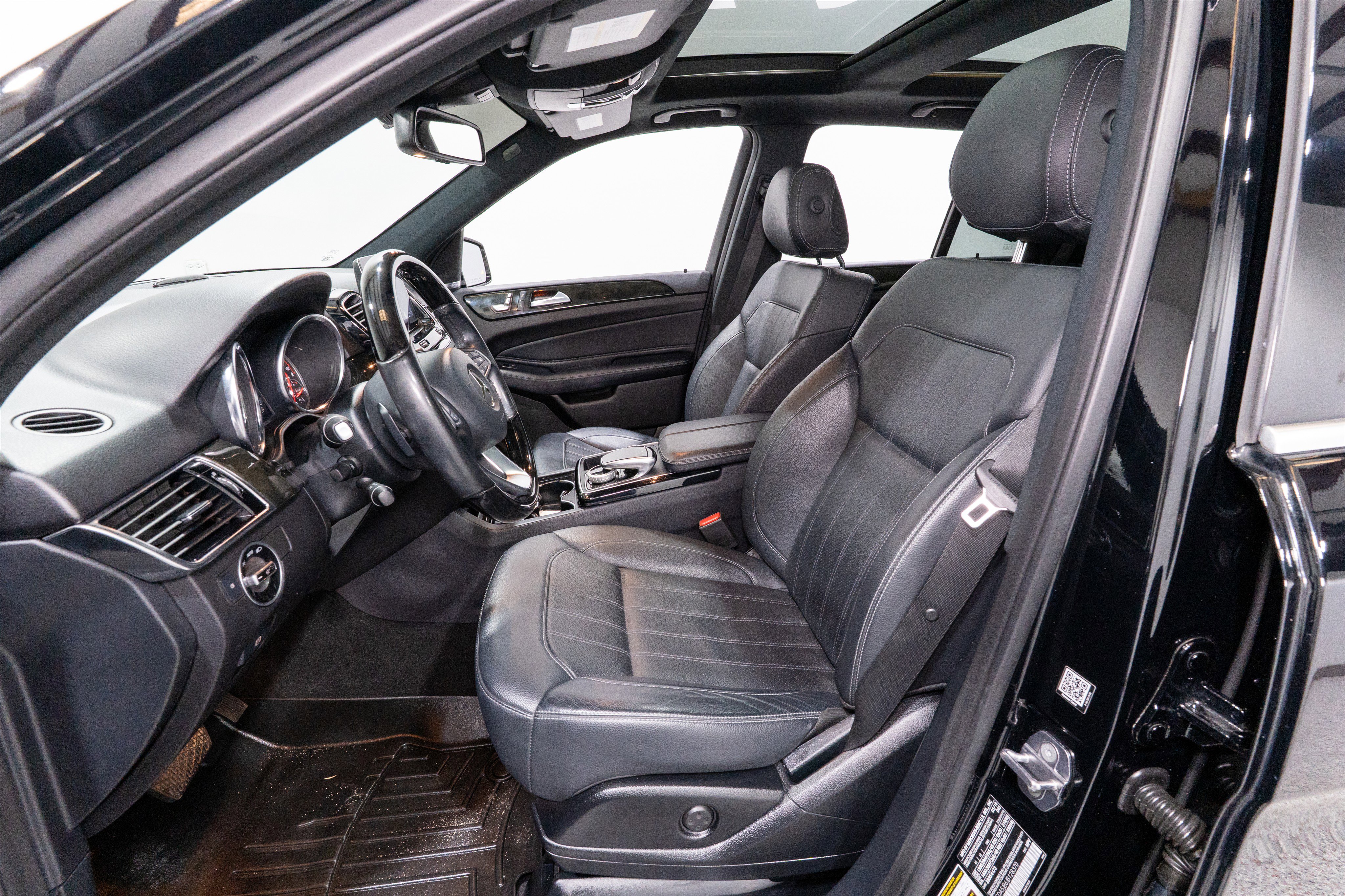 Used 2018 Mercedes-Benz GLE 350 image 17