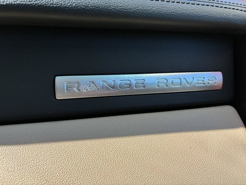 Used 2010 Land Rover Range Rover HSE AWD/4WD image 45