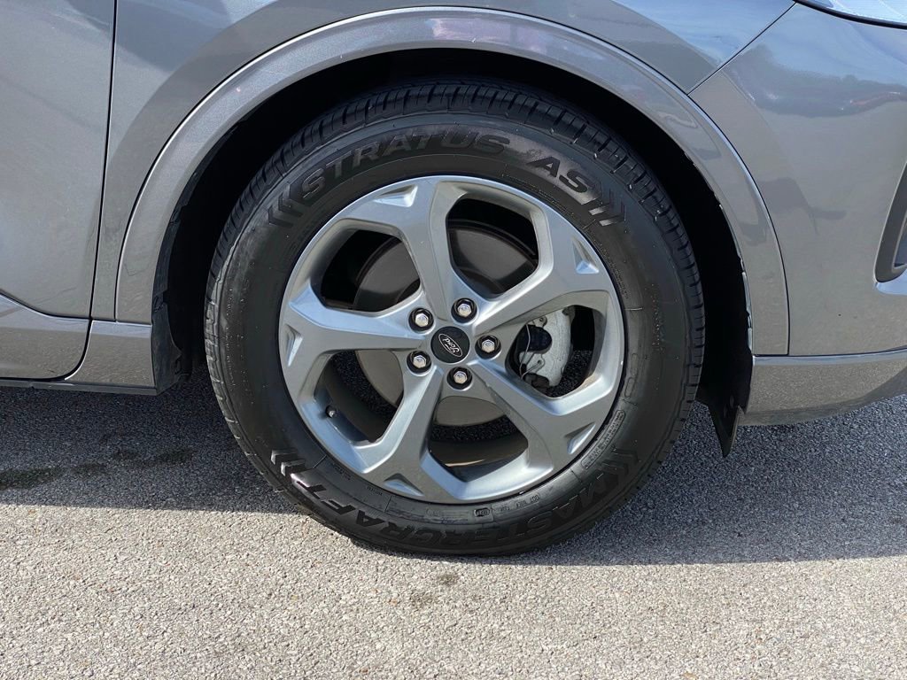Used 2024 Ford Escape ST-Line image 31