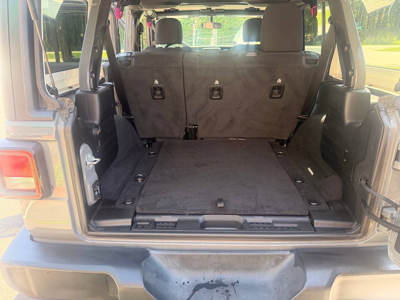 Used 2021 Jeep Wrangler Unlimited Sport AWD/4WD image 15