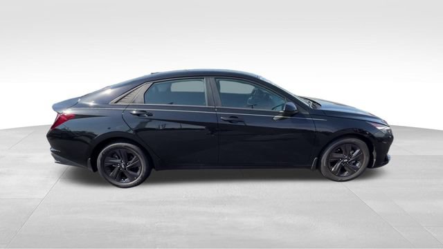 Used 2023 Hyundai Elantra SEL FWD image 8