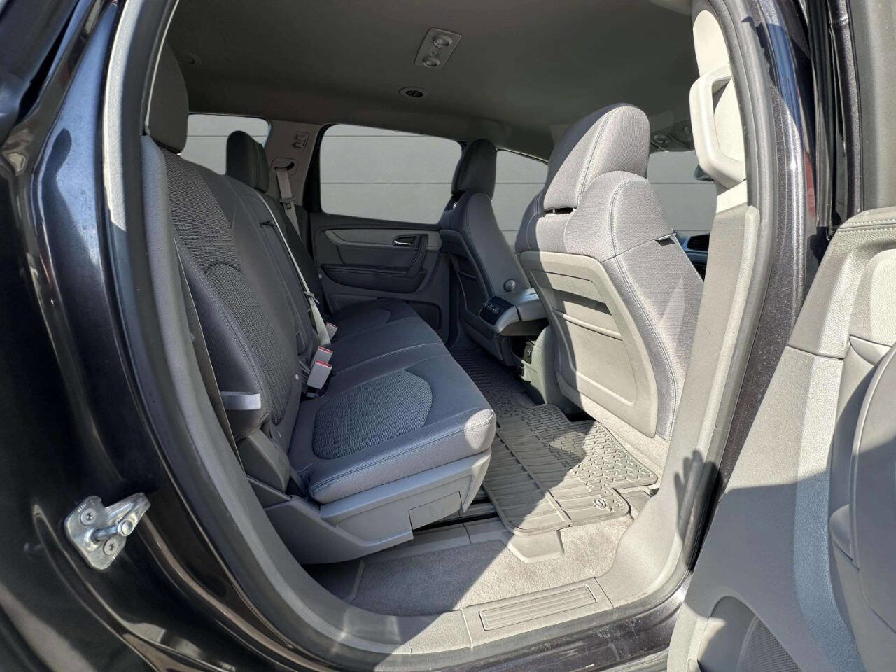 Used 2016 Chevrolet Traverse LS image 25