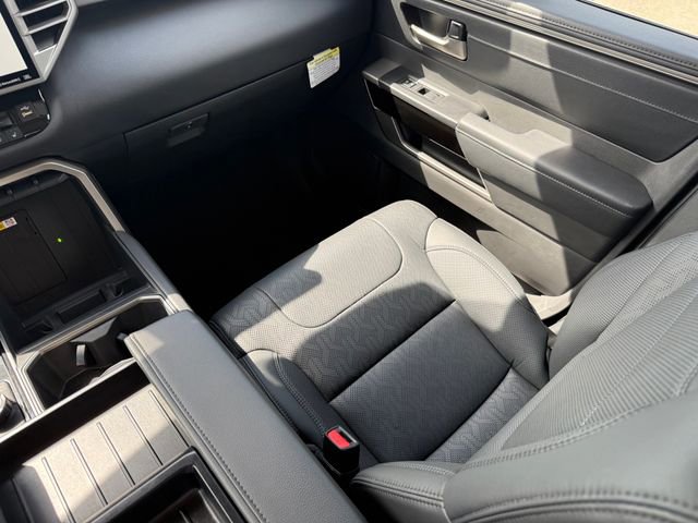 Used 2024 Toyota Tundra Limited image 27