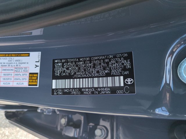 New 2027 Toyota Prius Limited FWD image 17