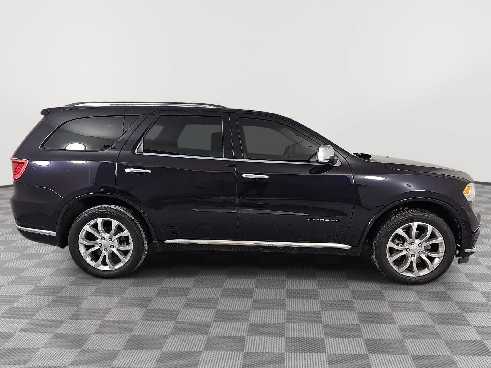 Used 2018 Dodge Durango Citadel w/ Technology Group AWD/4WD image 9