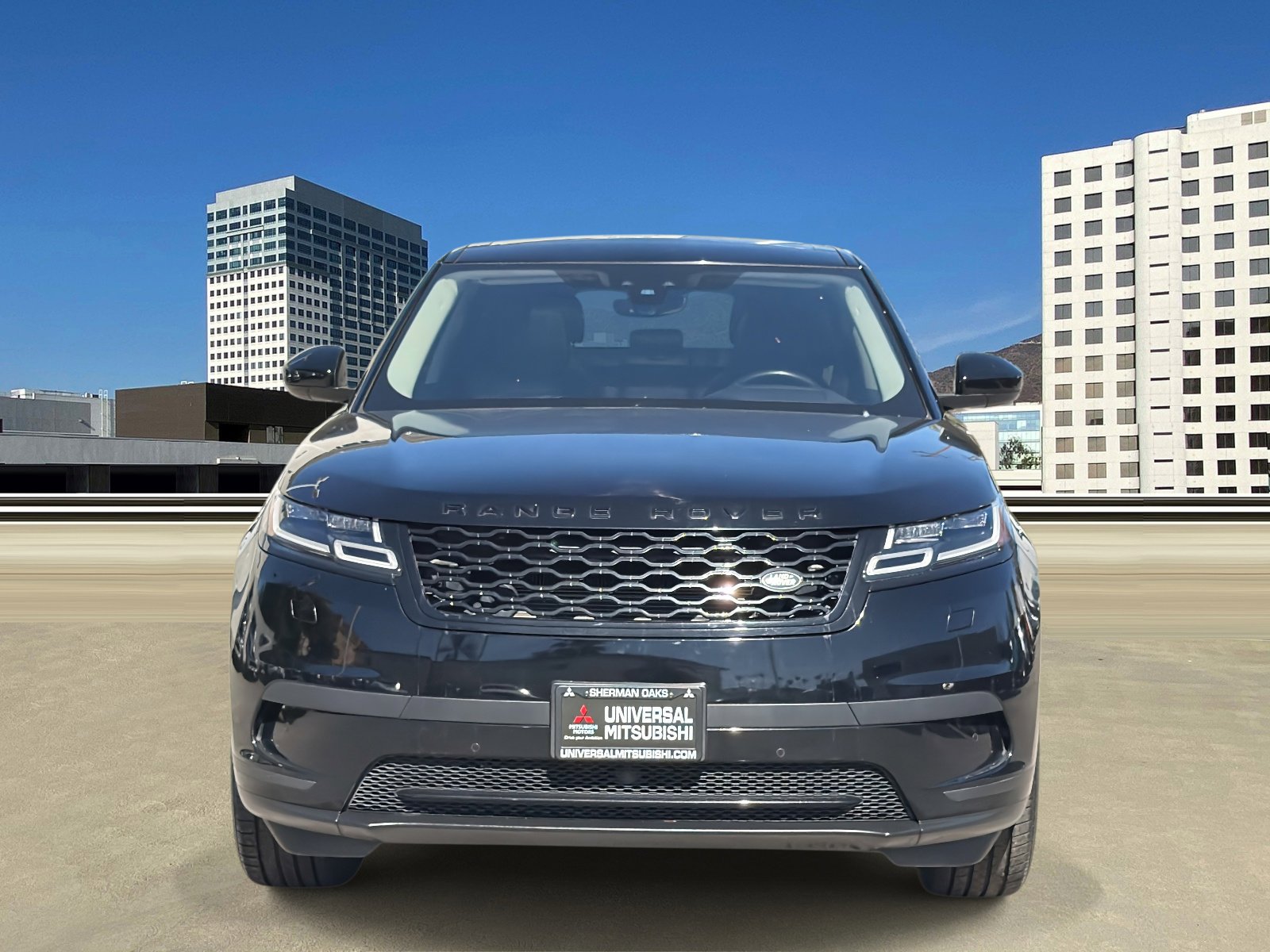 Used 2019 Land Rover Range Rover Velar S image 2