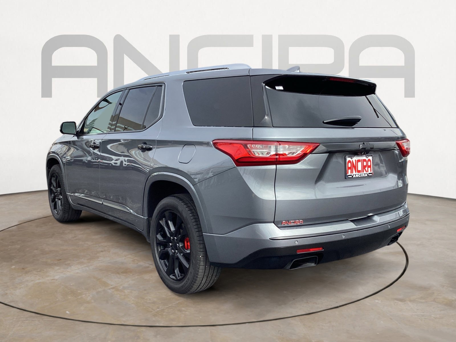 Used 2020 Chevrolet Traverse Premier FWD image 12