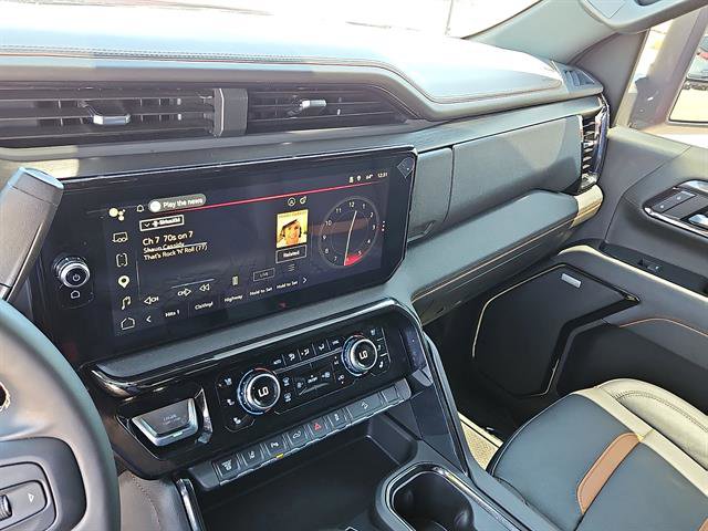 Certified 2025 GMC Sierra 2500 AT4 w/ AT4 Premium Plus Package AWD/4WD image 17