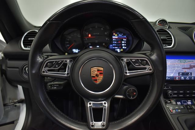 Used 2018 Porsche 718 Boxster GTS image 12