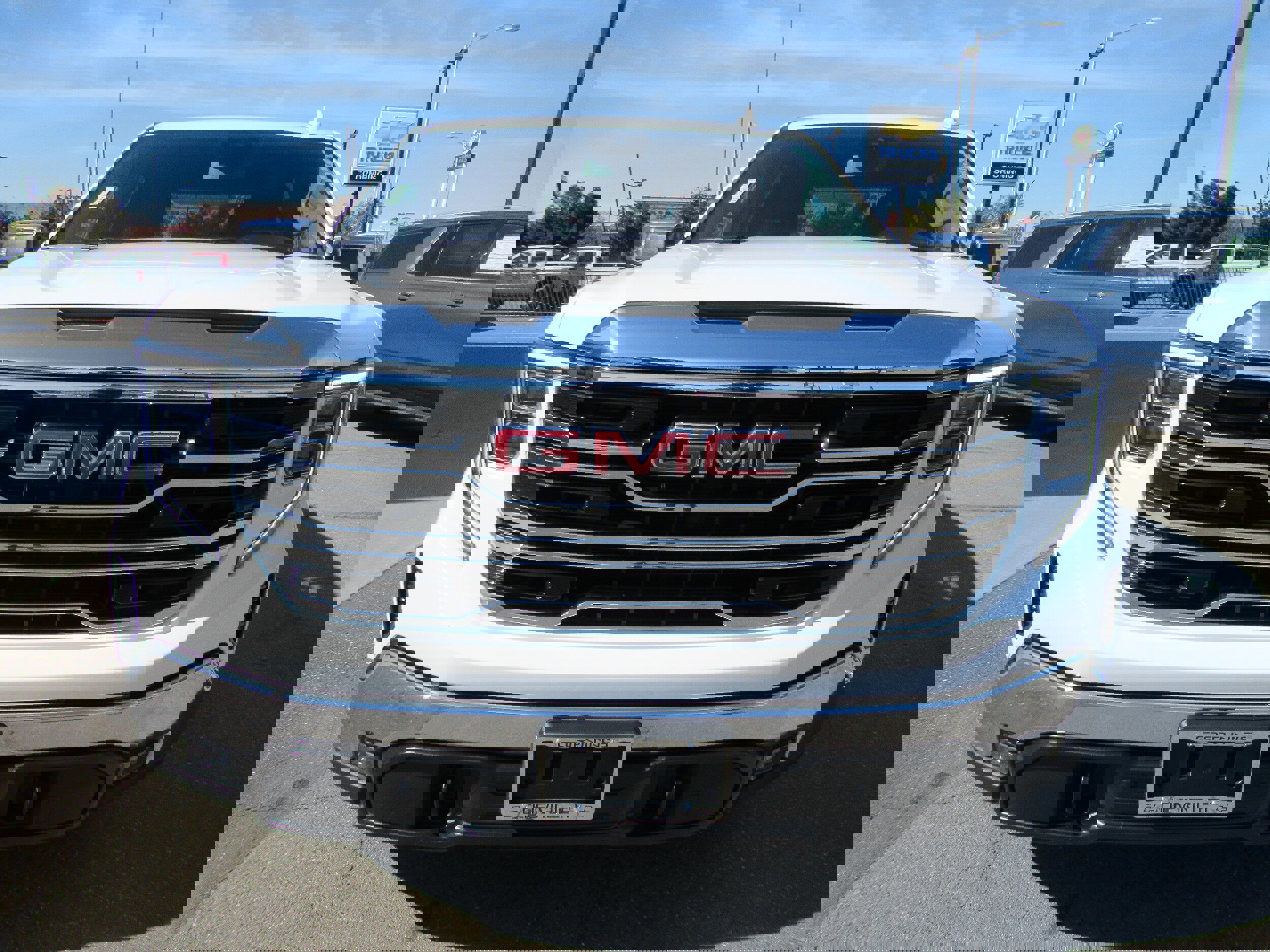 Used 2024 GMC Sierra 1500 SLT image 2