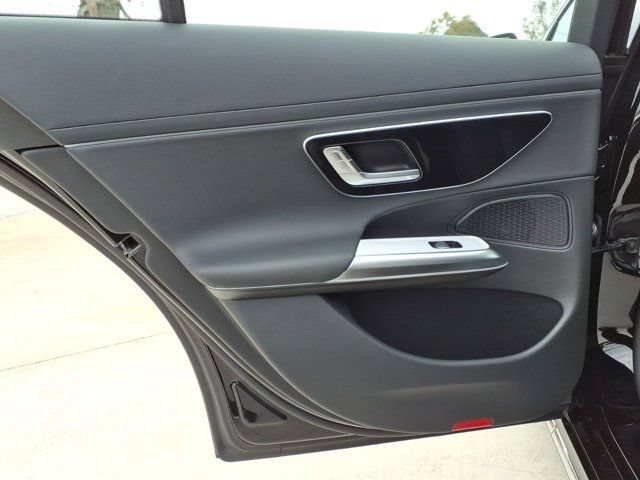 New 2026 Mercedes-Benz E 350 4MATIC Sedan image 17