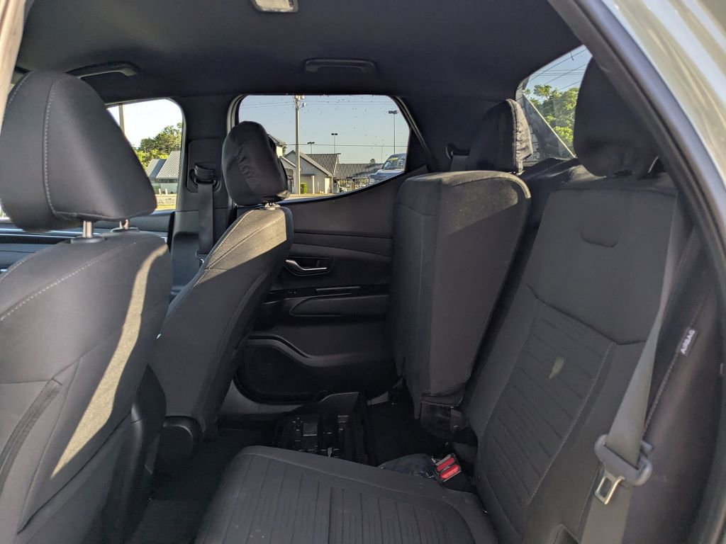 Used 2024 Hyundai Santa Cruz SE FWD image 12