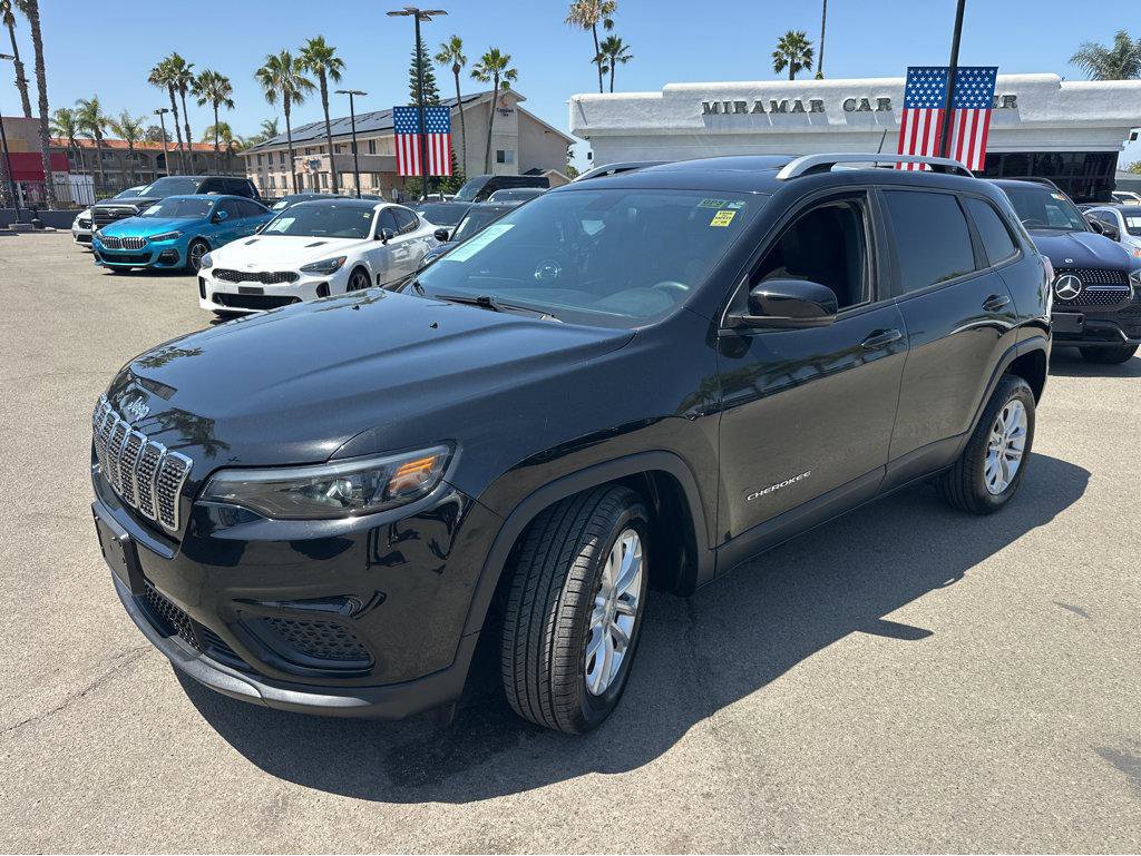 Used 2020 Jeep Cherokee Latitude FWD image 11