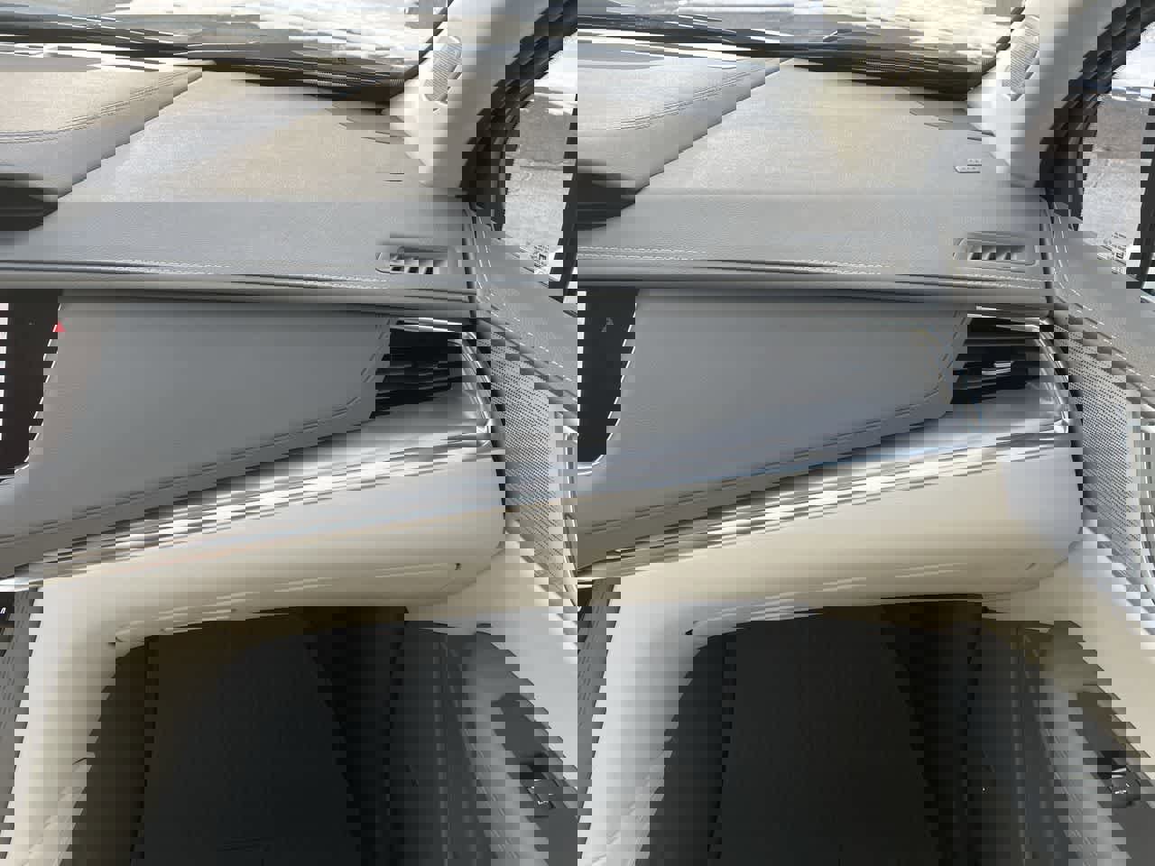 Certified 2024 Cadillac XT5 Premium Luxury w/ Technology Package image 16