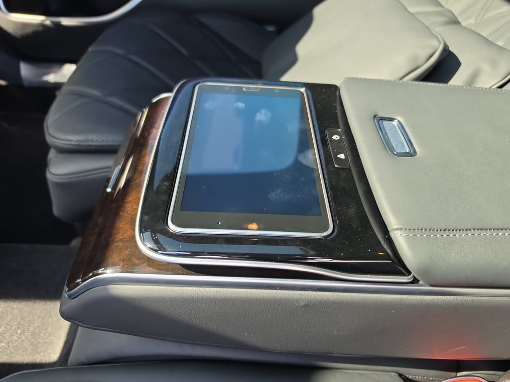 Used 2021 Mercedes-Benz Maybach S 580 4MATIC image 37