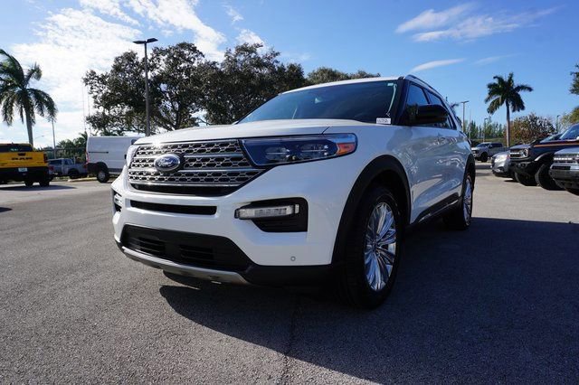Certified 2022 Ford Explorer Limited w/ Limited Technology Package image 16