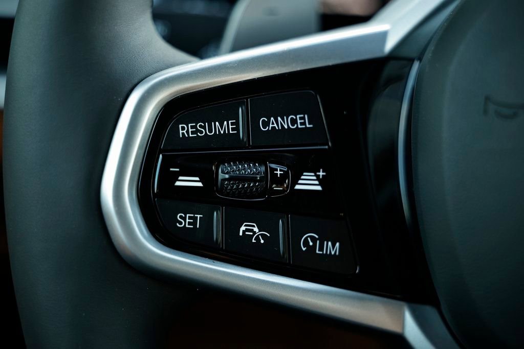 New 2026 BMW 330i Sedan w/ M Sport Package image 34