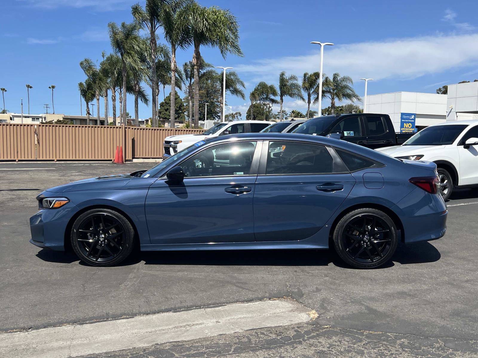 Certified 2025 Honda Civic Sport image 2