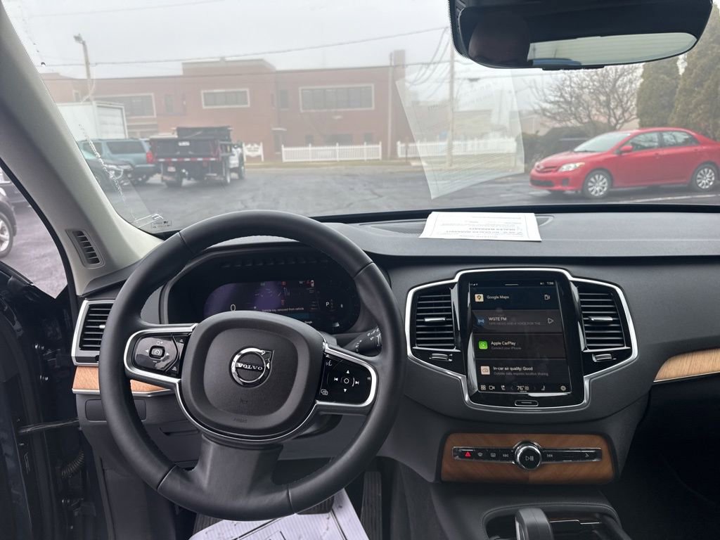 Used 2025 Volvo XC90 B5 Plus w/ Protection Package Premier video 3