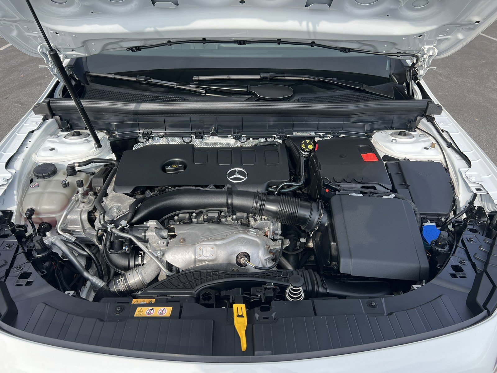 Used 2022 Mercedes-Benz GLB 250 4MATIC image 26