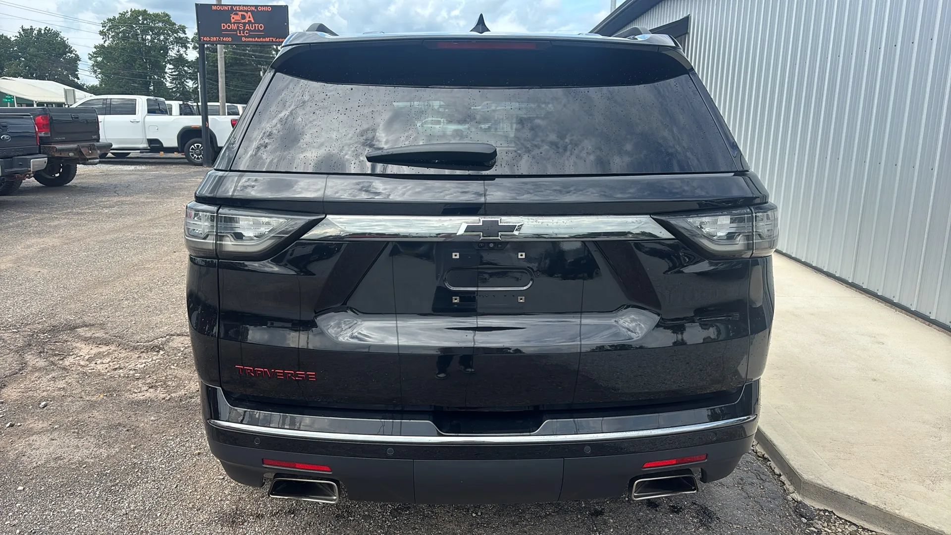 Used 2019 Chevrolet Traverse Premier w/ Redline Edition FWD image 4