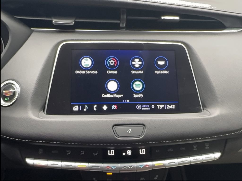 Used 2022 Cadillac XT4 Luxury w/ Cold Weather Package image 47