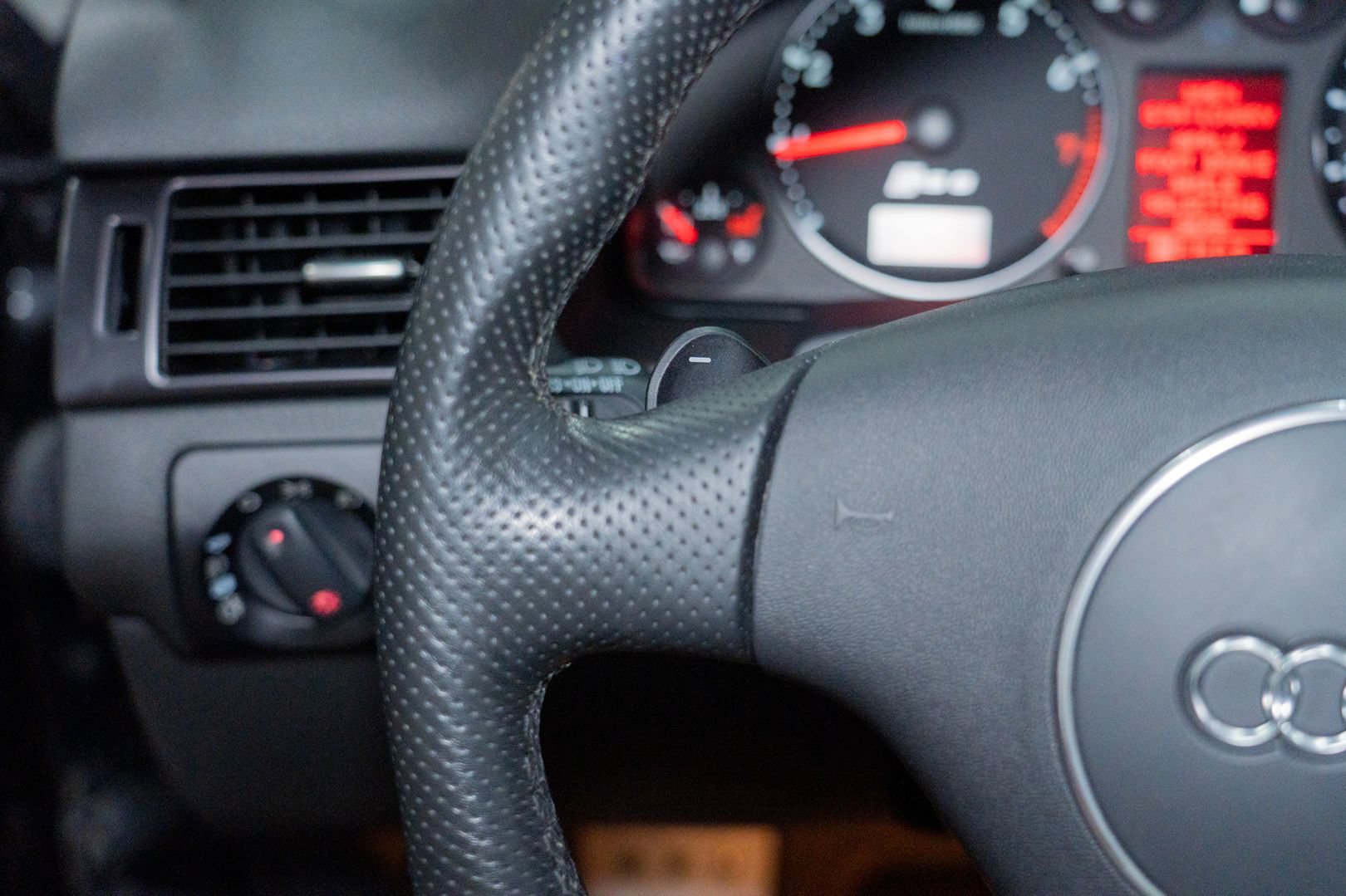 Used 2003 Audi RS 6 AWD/4WD image 44