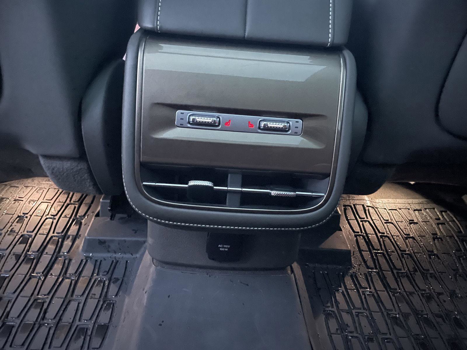 Used 2024 Lincoln Nautilus Black Label image 29