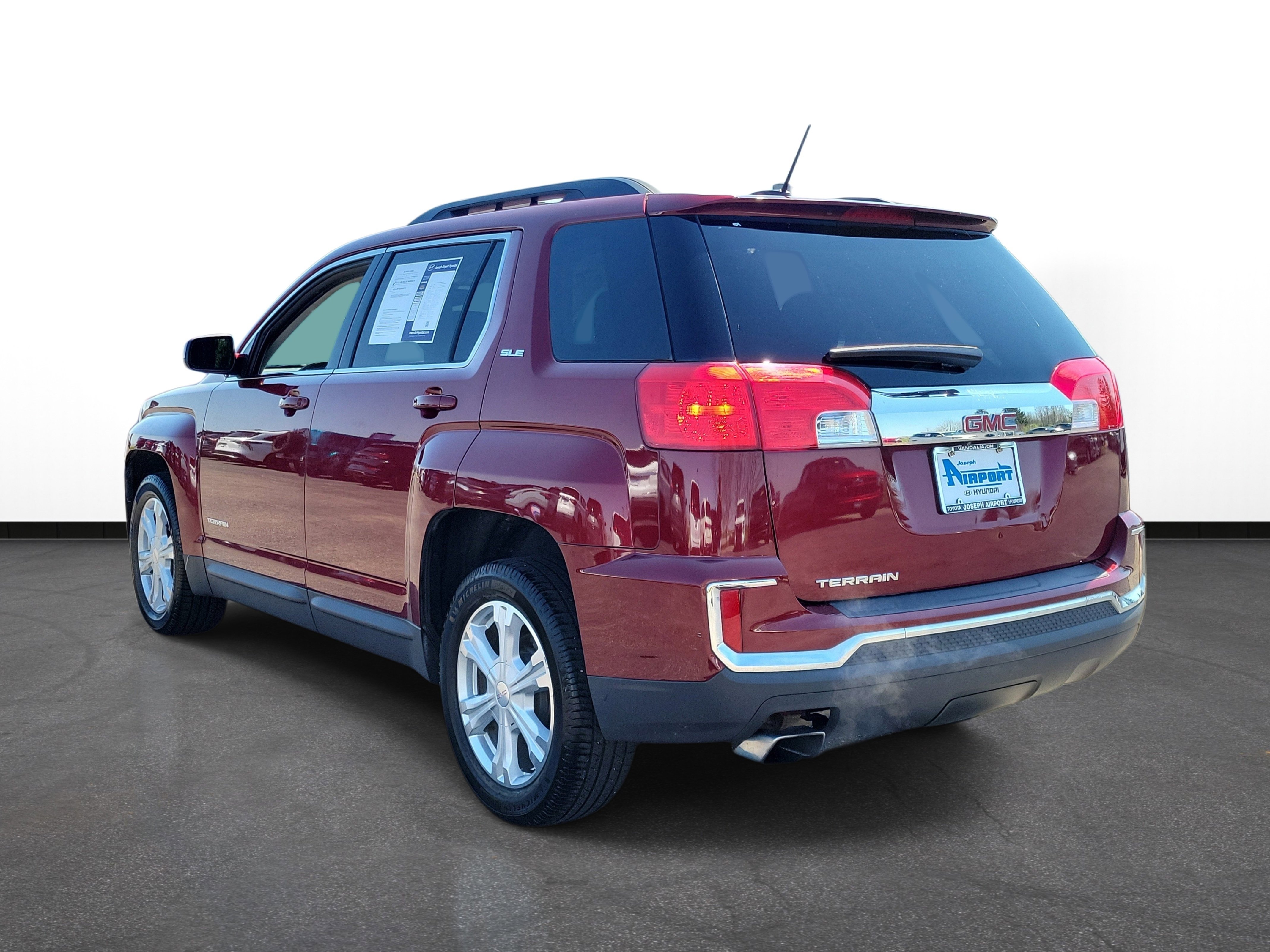 Used 2017 GMC Terrain SLE w/ Convenience Package image 3